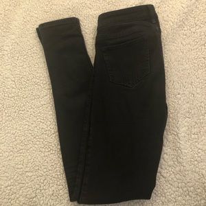 Black super skinny jeans